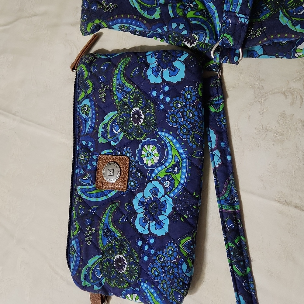 Stone Mountain Accessories Blue and Green Quilted Shoulder Bag - Picture 9 of 11